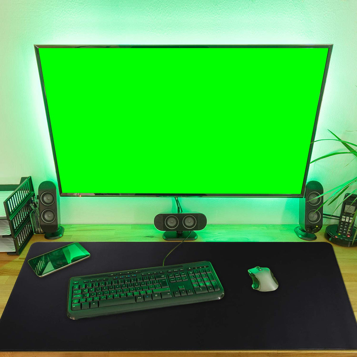 Gaming Mouse Mat/Large Mouse Pad 900 x 400 x 3mm / XXL mouse pad/large size | improved precision and speed | rubber base for stable grip on smooth surfaces | non-slip (90x40 Black)