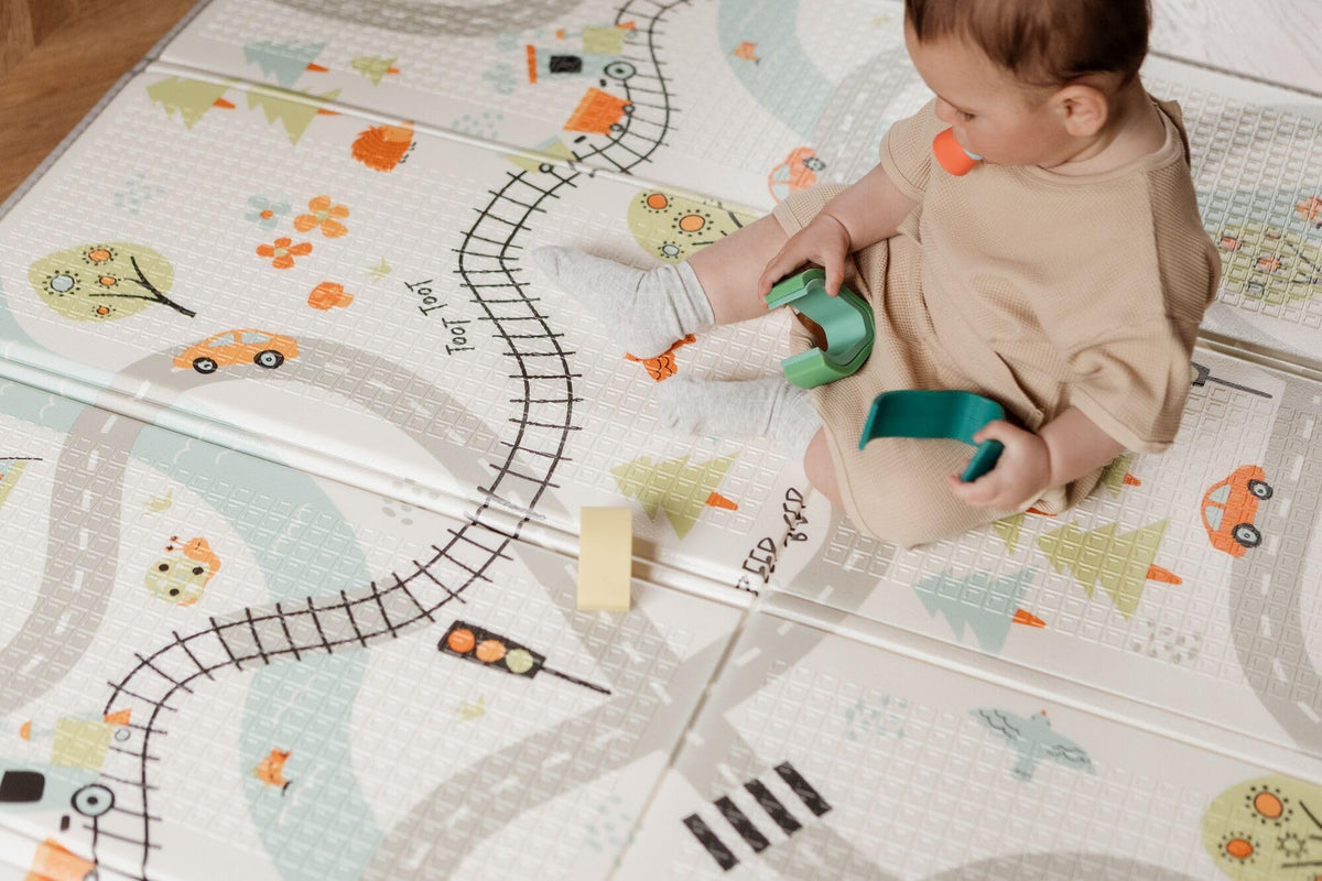 Nuby Foldable Reversible Baby Play Mat, 150 x 200 cm, XXL, 0M+, Rainbow