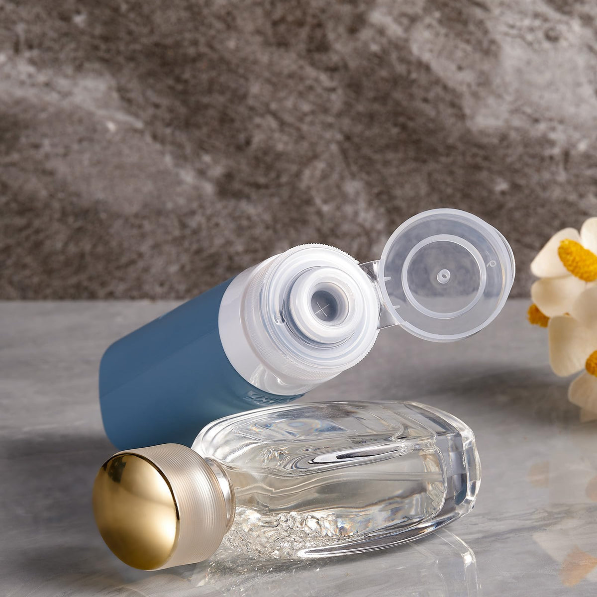 INSFIT Travel Bottles for Toiletries, 17 Pack Leakproof Travel Size Toiletries, Airplane Travel Essentials, Holiday Essentials for Women and Men with Labels/Clear Bag
