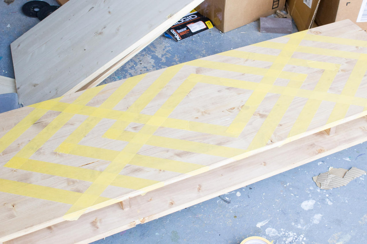 Frog Tape Yellow Delicate Surface Painters Masking Tape 24mm x 55m. Indoor painting and decorating for sharp lines and no paint bleed