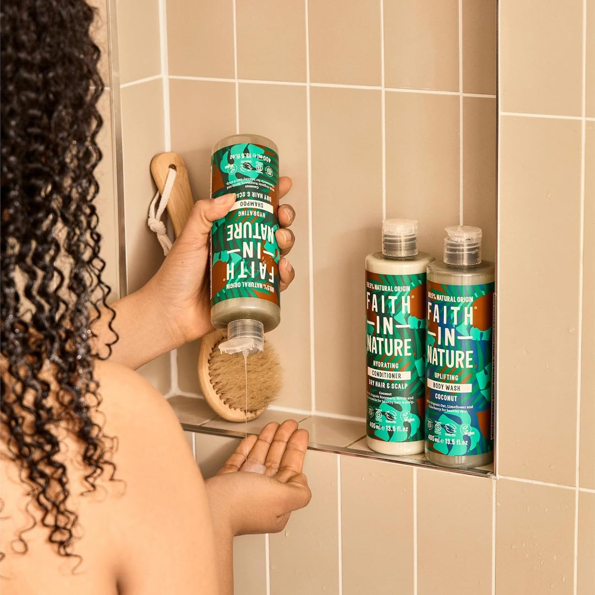 Faith In Nature Organic Coconut Conditioner, Hydrating for Dry Hair & Scalp, Vegan & Cruelty Free, No SLS, Silicones or Parabens, 400ml