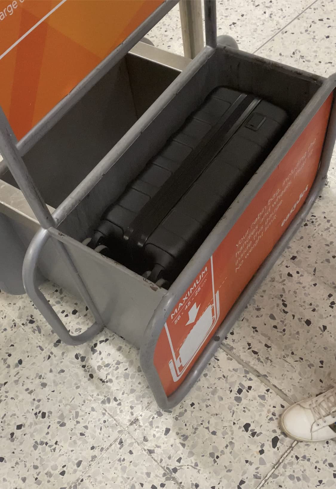 Cabin Max Cabin Suitcase Large for Ryanair, Easyjet 55x40x20 Hand Luggage