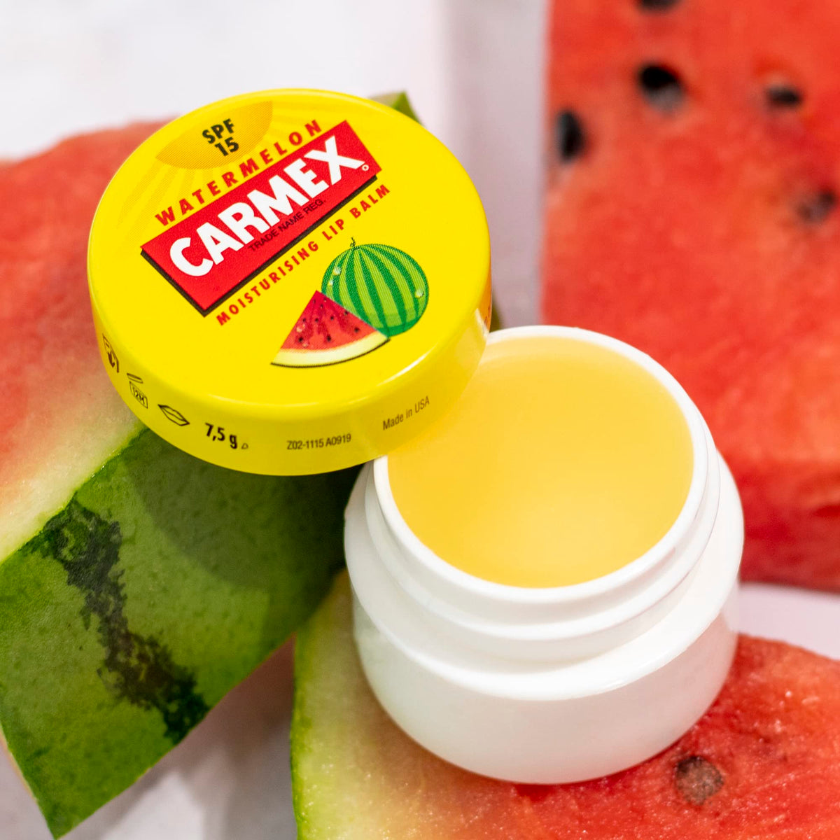 Carmex CLASSIC Moisturising Lip Balm For Dry And Chapped Lips 7.5g