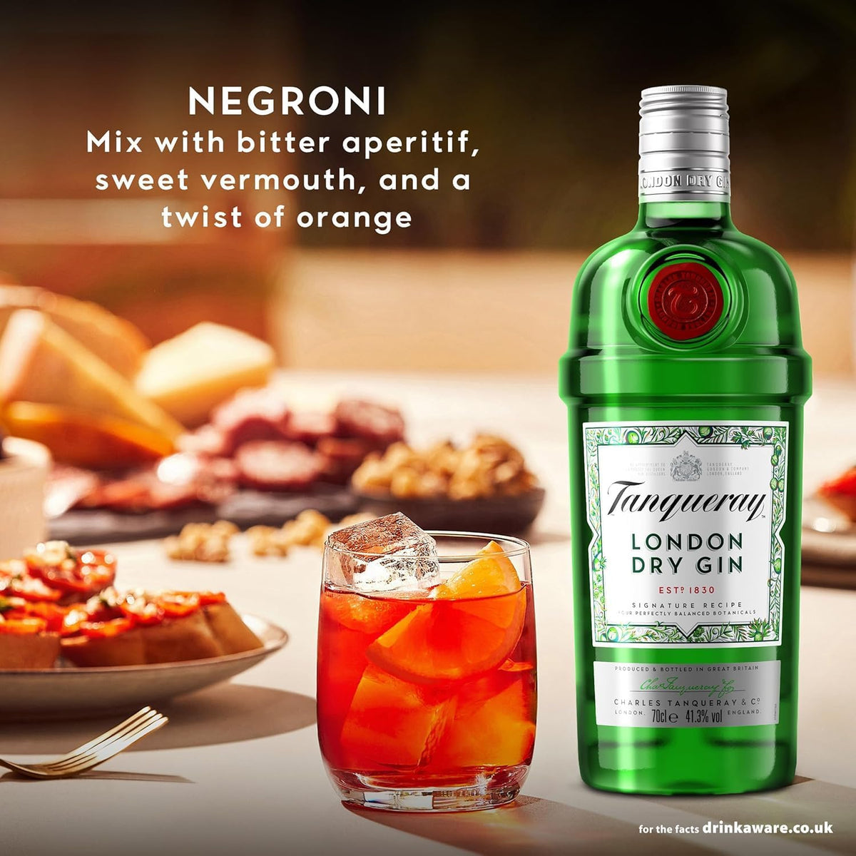 Tanqueray London Dry Gin | 41.3% vol | 1L | Award-Winning Premium Spirit | Distilled 4 Times | Made with 4 Gin Botanicals | Enjoy with Ice & Tonic