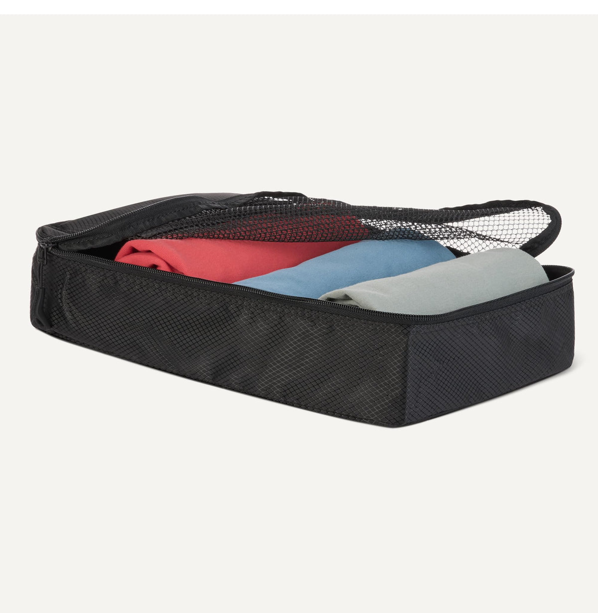 Amazon Essentials 4-Piece Packing Cubes Travel Accessories Set, Luggage Organiser with Double Zip, Mesh Top, 100% Polyester, Medium, Black (Previously Amazon Basics)