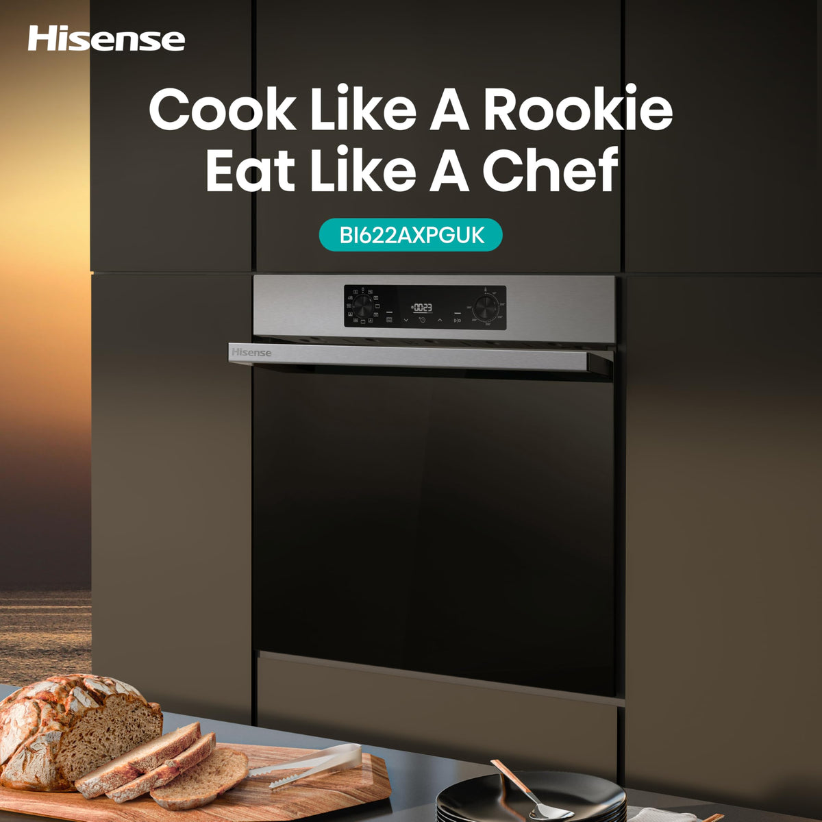 Hisense BI62020ABGUK - Built-in 60L Electric Single Oven - Black - 530x595x595 mm (DxWxH) - A Rated, Extra Large