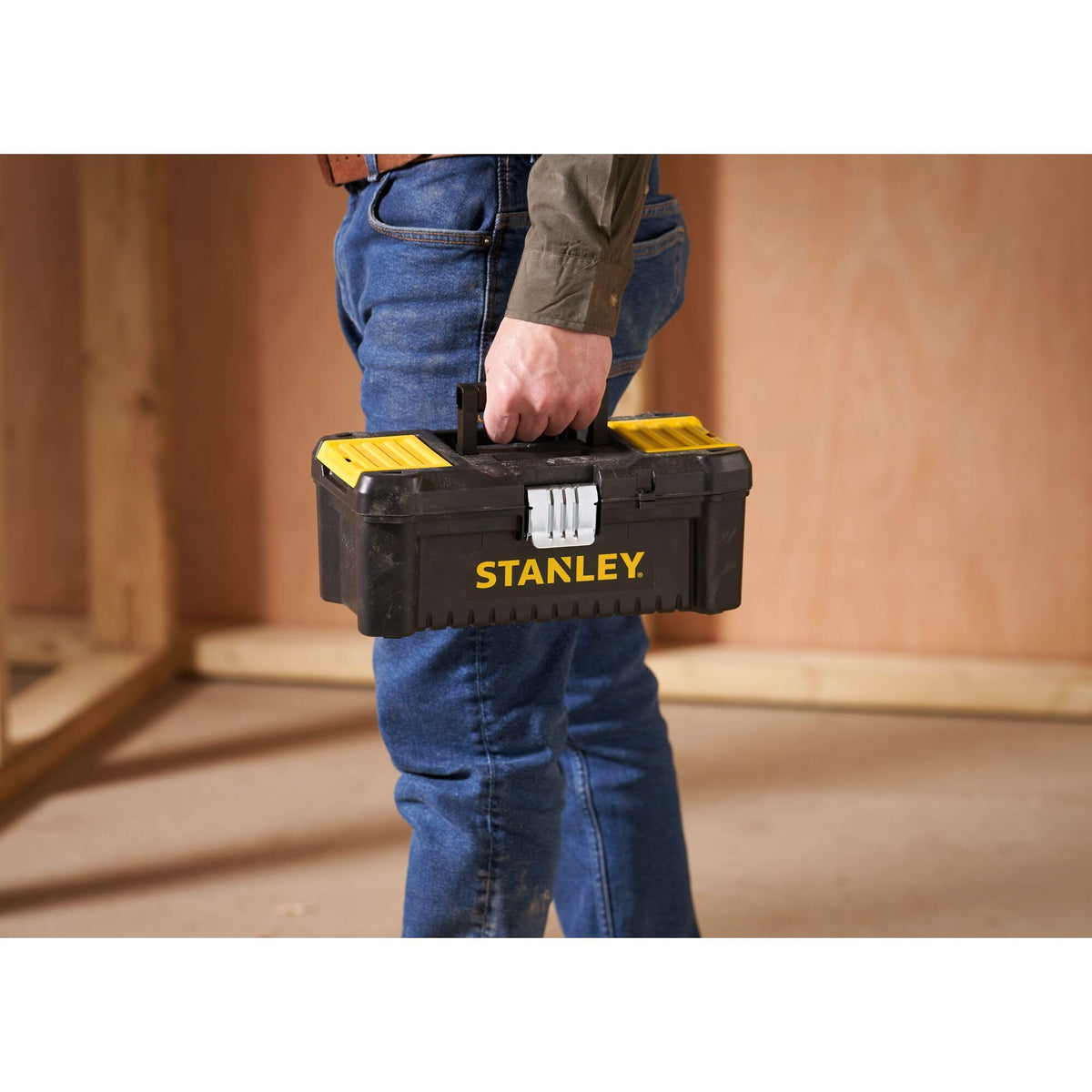 STANLEY 16in Essential Lightweight Tool Box, STST1-75518