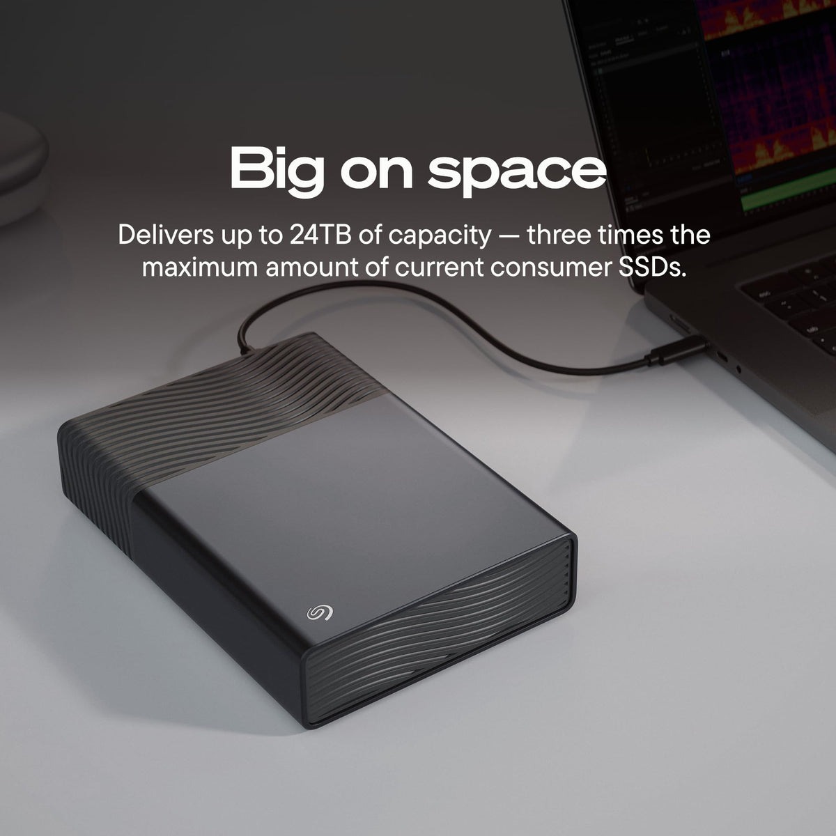 Seagate 2TB Portable Hard Drive | USB 3.0 (STGX2000400)