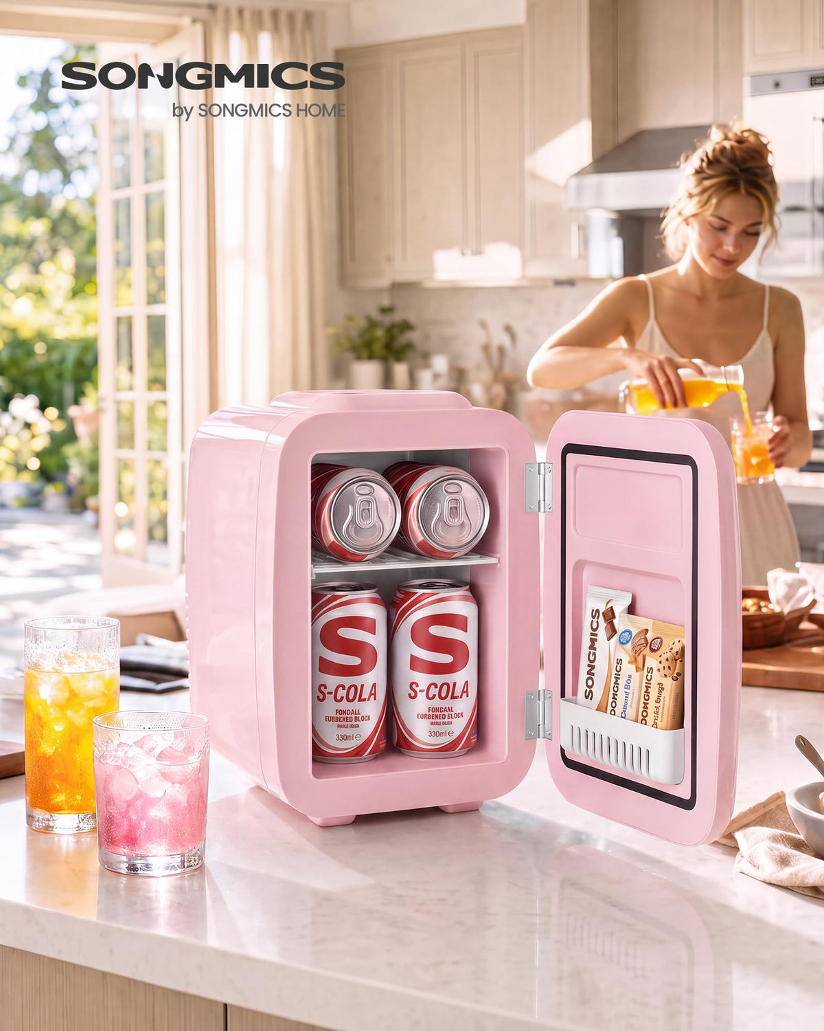 SONGMICS Mini Fridge 4L/6 Can, Portable Small Fridge Mini Cooler & Warmer