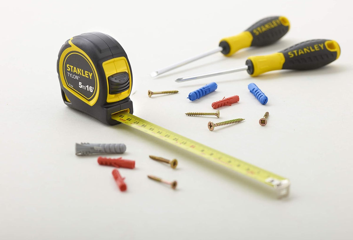 STANLEY STA030696N Tylon Tape, 5m/16ft, Pawl Lock, Yellow & Black