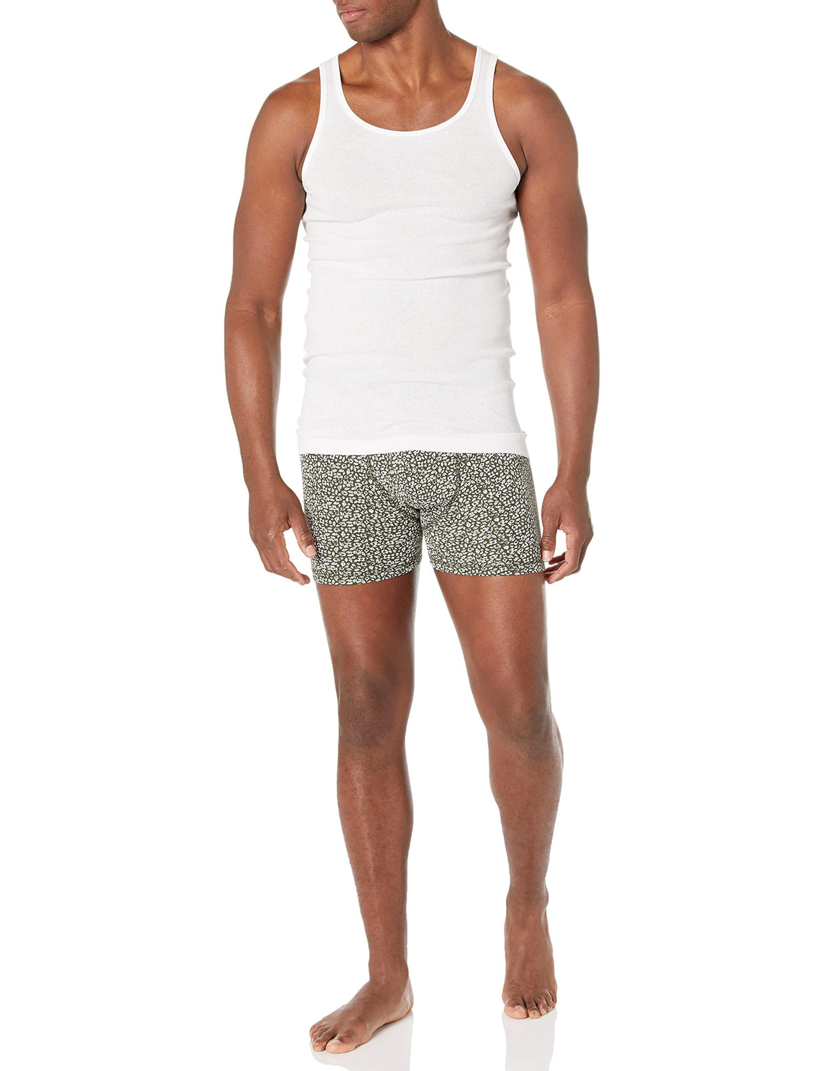 Amazon Essentials Men's Lightweight Tank Undershirts, Pack of 6