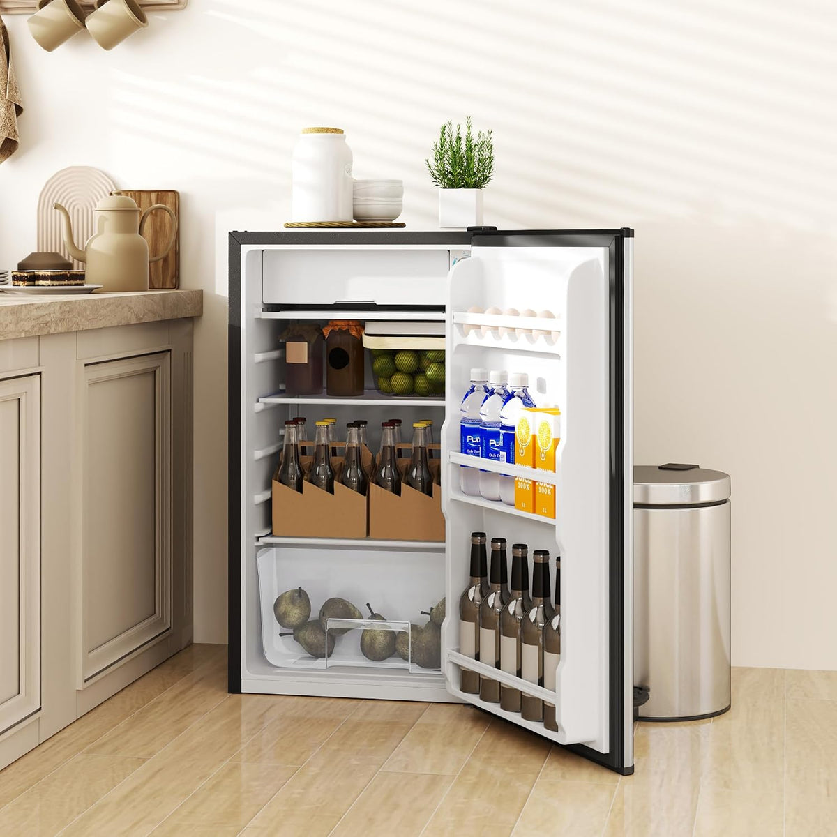 HOMCOM Under Counter Fridge 91L Small Fridge with Chiller Box Silver Tone