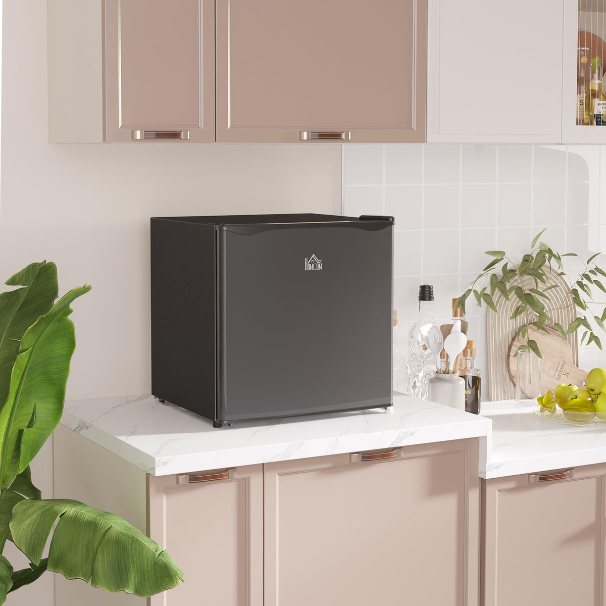 HOMCOM 46L Table Top Mini Fridge with Ice Box, Reversible Door, Cream