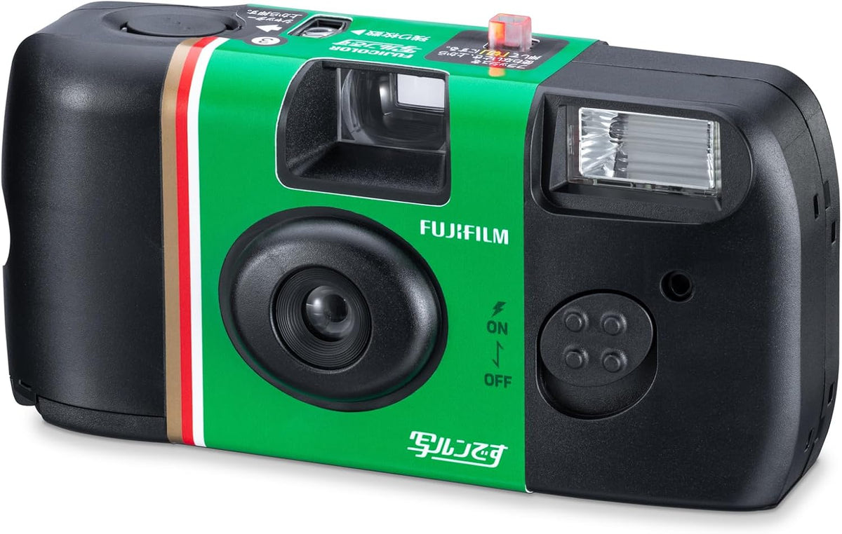 Fujifilm Quicksnap 27 exposure, FUJICOLOR 400 ISO speed film camera, with Built-in flash
