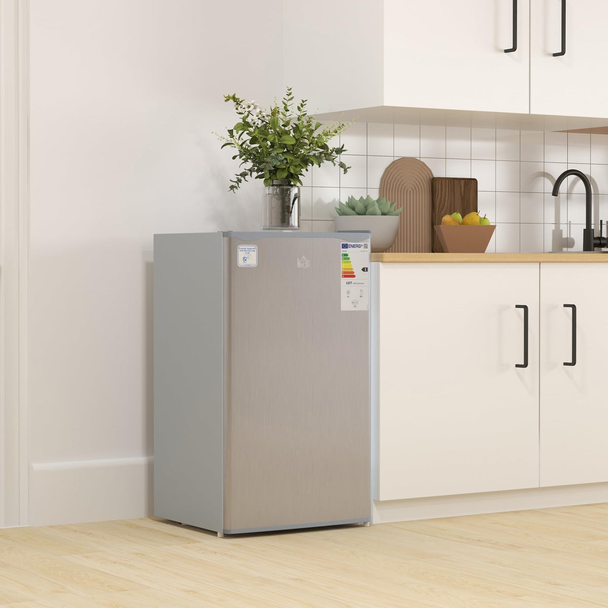 HOMCOM Under Counter Fridge 91L Small Fridge with Chiller Box Silver Tone