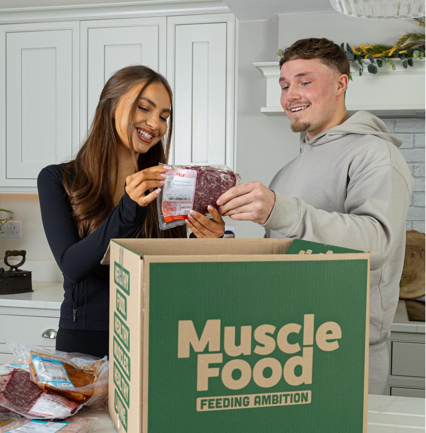 MuscleFood Steak Lovers Beef & Pork Bulk Buy Meat Bundle 2kg | Variety of Steaks | Premium Meat Hamper | Meat Bulk Buy | Freezer-Friendly | Delivered Chilled |