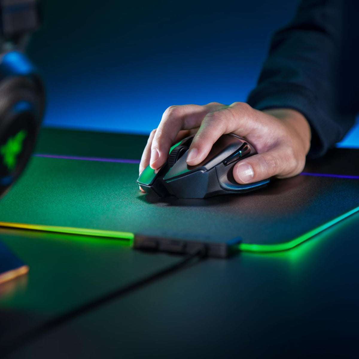 Razer Basilisk V3 - Wired Customisable Gaming Mouse (10+1 Programmable Buttons, HyperScroll Tilt Wheel, 11 Chroma RGB Lighting Zones, Optical Mouse Switches, Focus+ 26K DPI Optical Sensor) Black