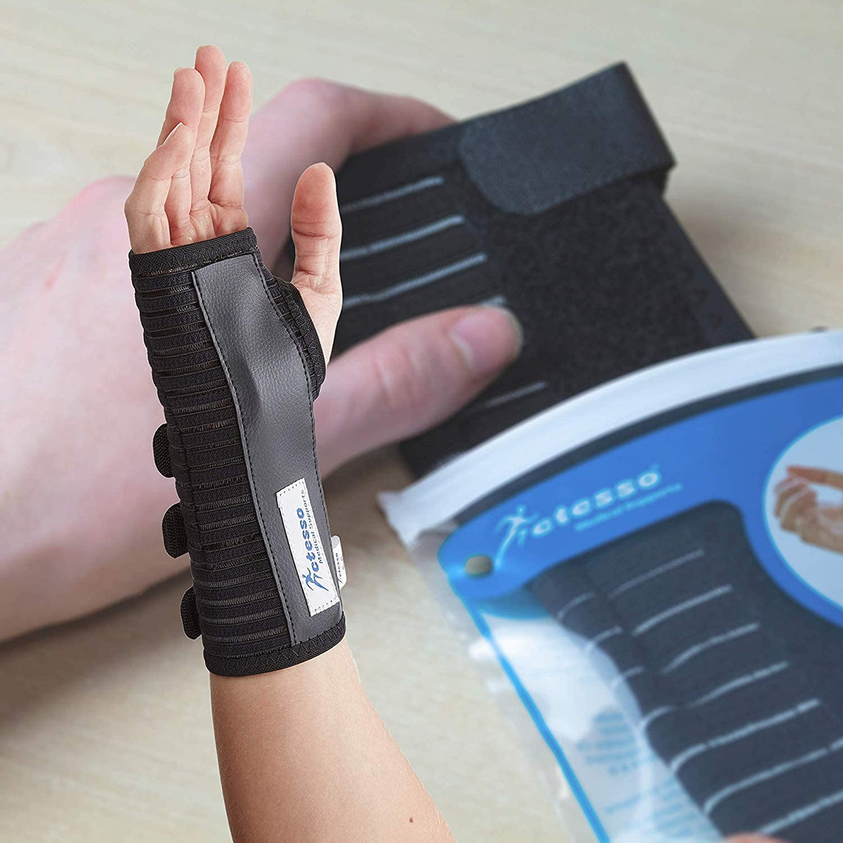 Actesso Breathable Wrist Splint - for Carpal Tunnel, Sprains and Tendonitis