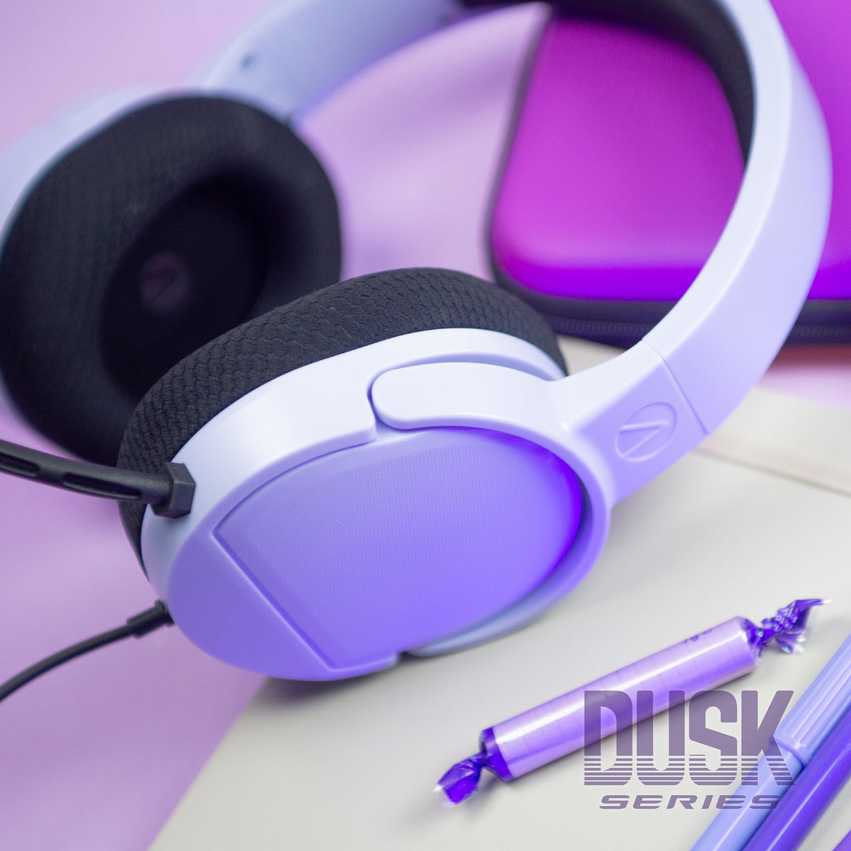 STEALTH PANTHER Sky - Over Ear Gaming Headset PS4/PS5, XBOX, Switch, PC with Flexible Mic, 3.5mm Jack, 1.5m Cable, Lightweight, Comfortable and Durable