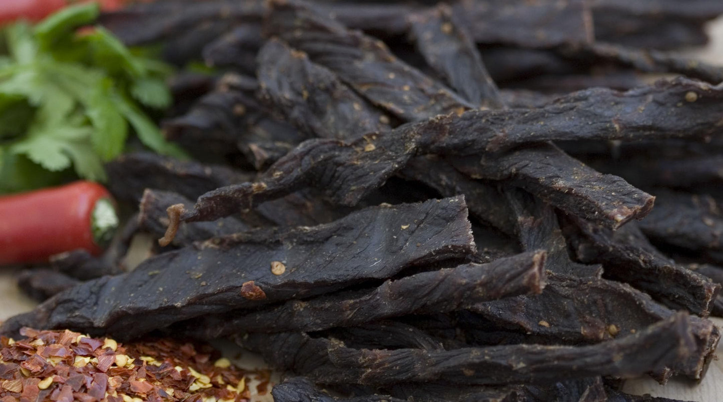 Hunters Biltong - 100g Beef Chilli Bites - Beef Snap Sticks - Authentic South African Biltong - High Protein Snacking for Pre or post work out - Low Sugar & Low Carb - Suitable for Paleo and Keto Diet