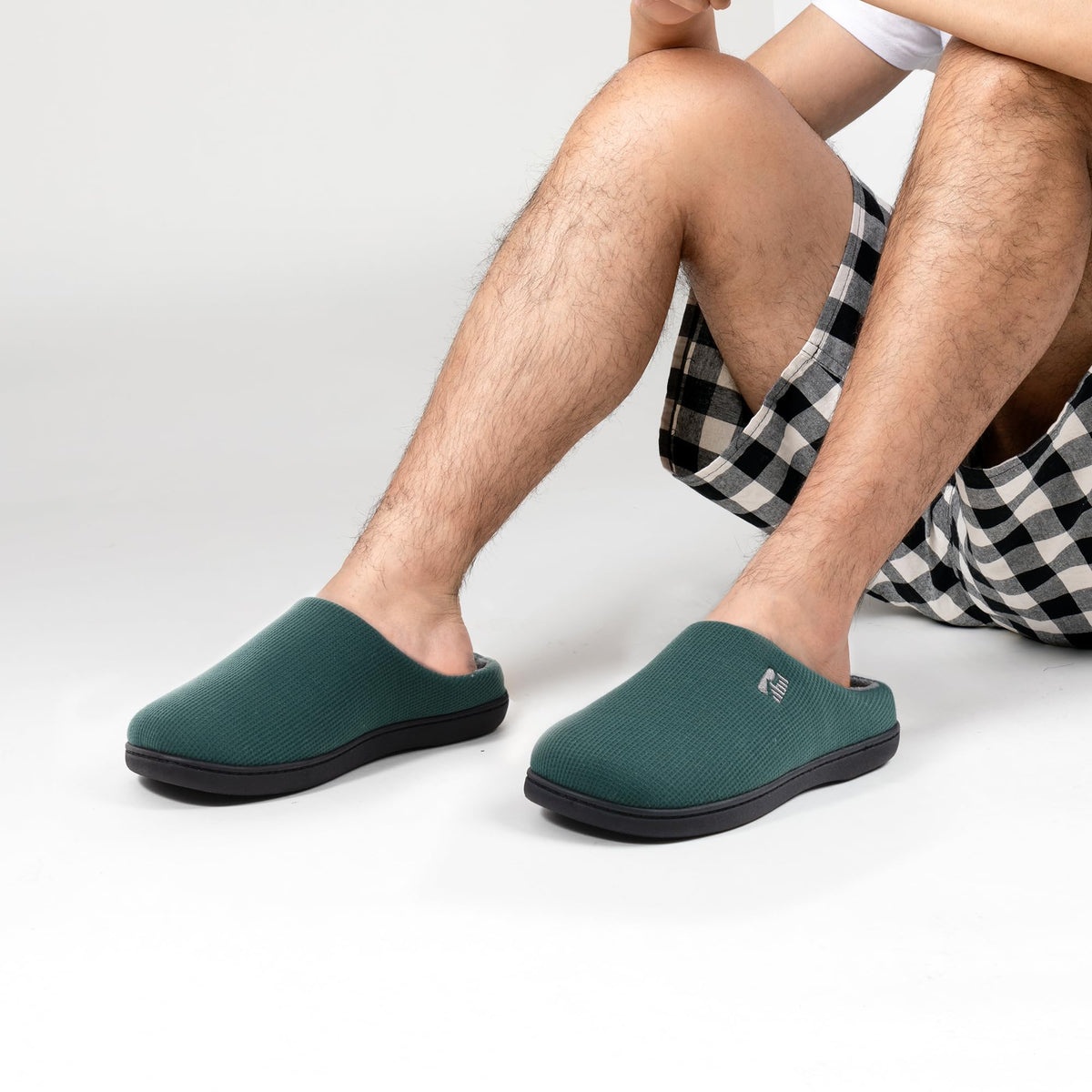 RockDove Men's Original Two-Tone Memory Foam Slipper