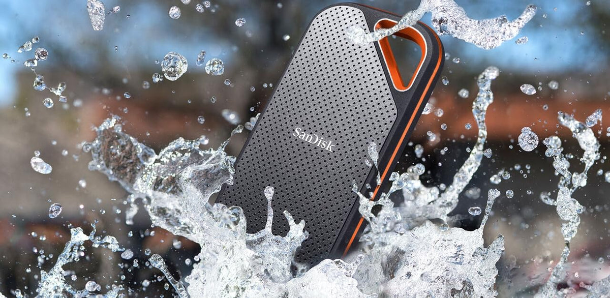 SanDisk Extreme Portable SSD 1TB - Up to 1050MB/s Read Speeds (Older Model)
