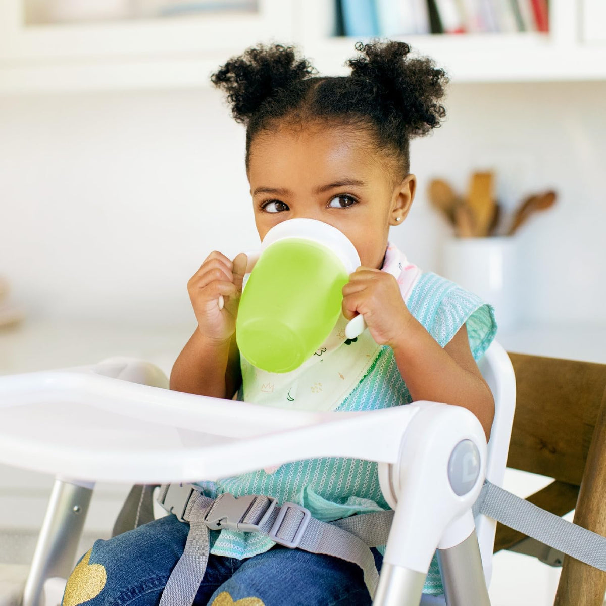 Munchkin Miracle 360 Sippy Cup | Trainer Toddler Cup | BPA Free Baby & Toddler Cups w.Handles | Non Spill Cup | Dishwasher Safe Baby Cup | Leakproof Cup | 6+ Months| 7oz/207ml | 2 Pack | Blue/Green