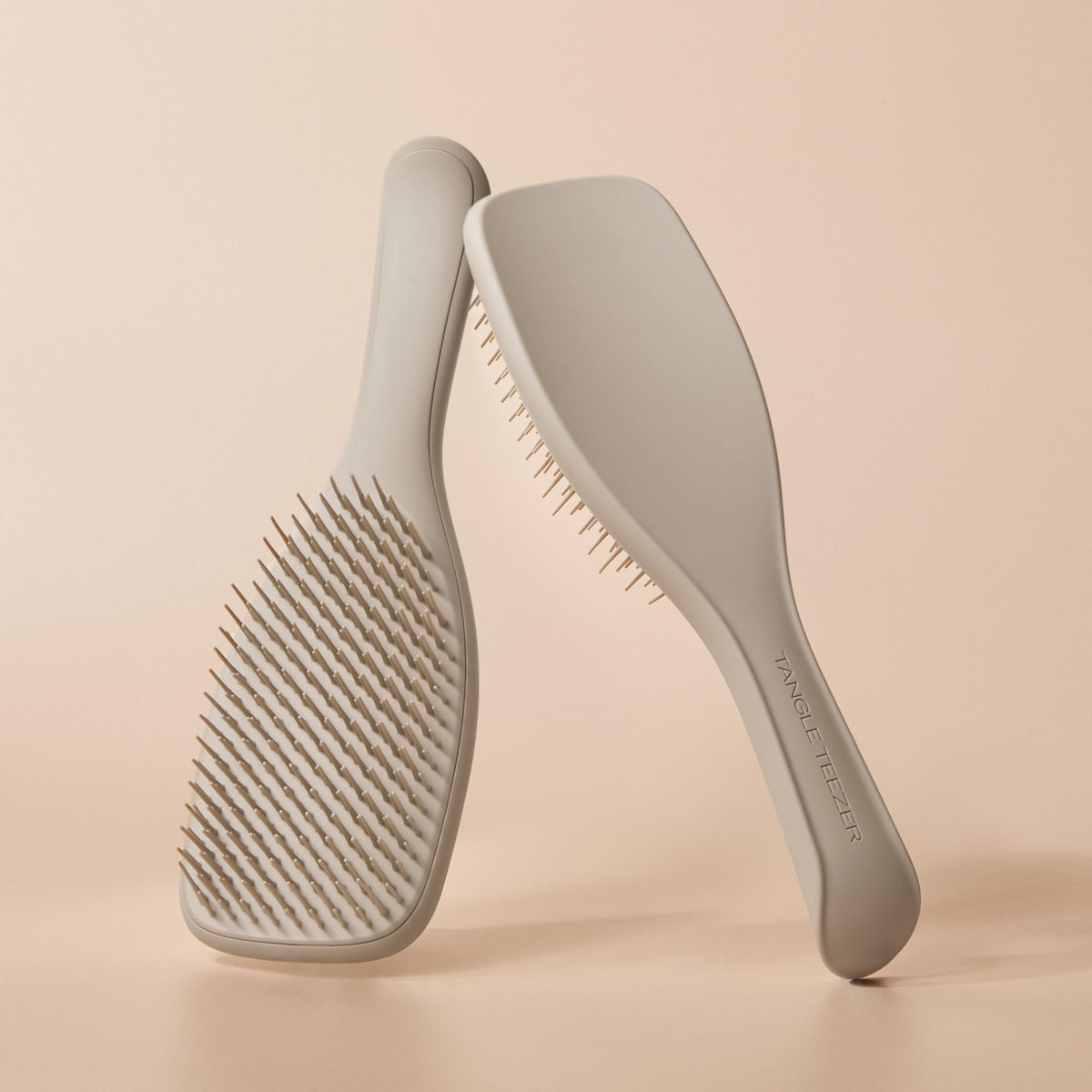 Tangle Teezer The Ultimate Detangler Straight to Curly Hairbrush