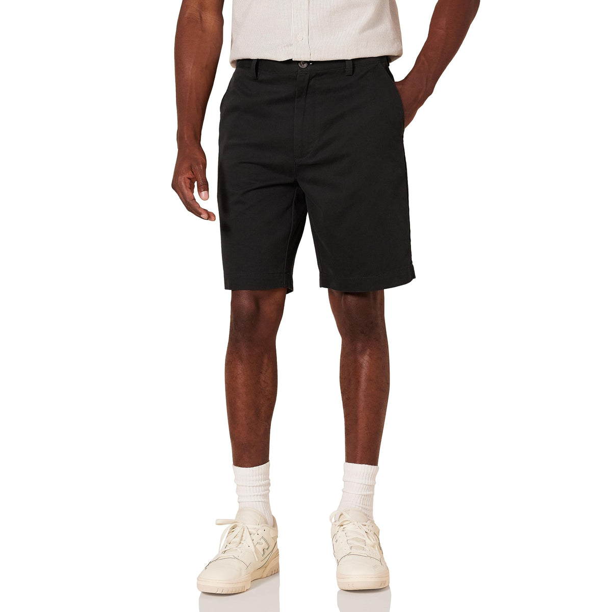 Amazon Essentials Men's Classic Fit 9" (23cm) Chino Shorts with Pockets