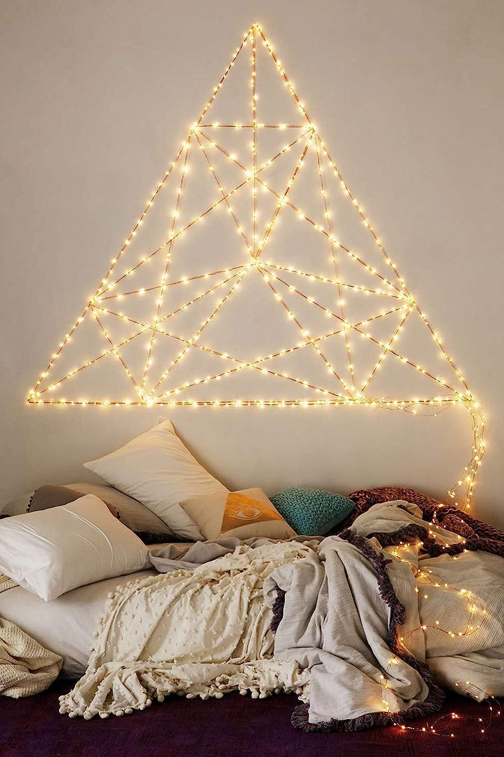 Twinkle Star Fairy Lights, 20m 200 LED USB Plug in Copper Wire String Lights with Remote Control/8 Modes/Timer, Christmas Lights for Bedroom Indoor Lighting Xmas Tree Decoration, Warm White