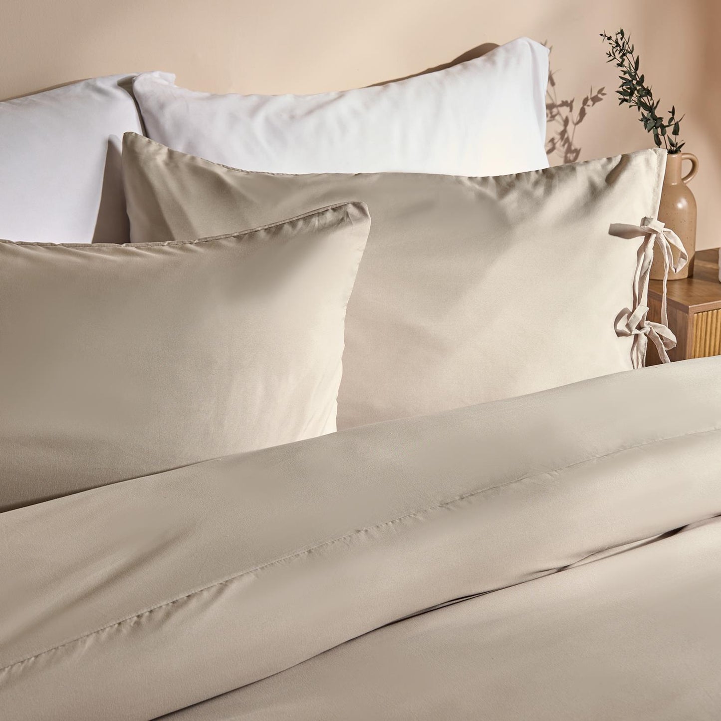 OHS Bow Tie Duvet Cover Plain Dye Soft Cosy Bedding Set with Pillowcase