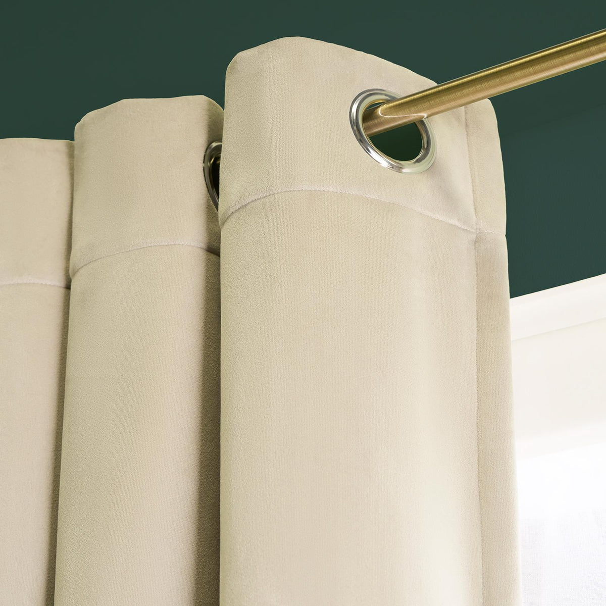 Thermal Matte Velvet Eyelet Curtains 2 Pair Of Ready Made Thick Fabric Ring Top