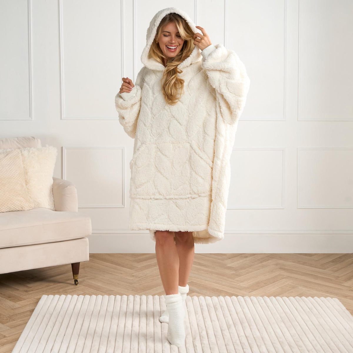 Oversized Hoodie Blanket Giant Fleece Supersoft Braided Jumper Wearable Throw