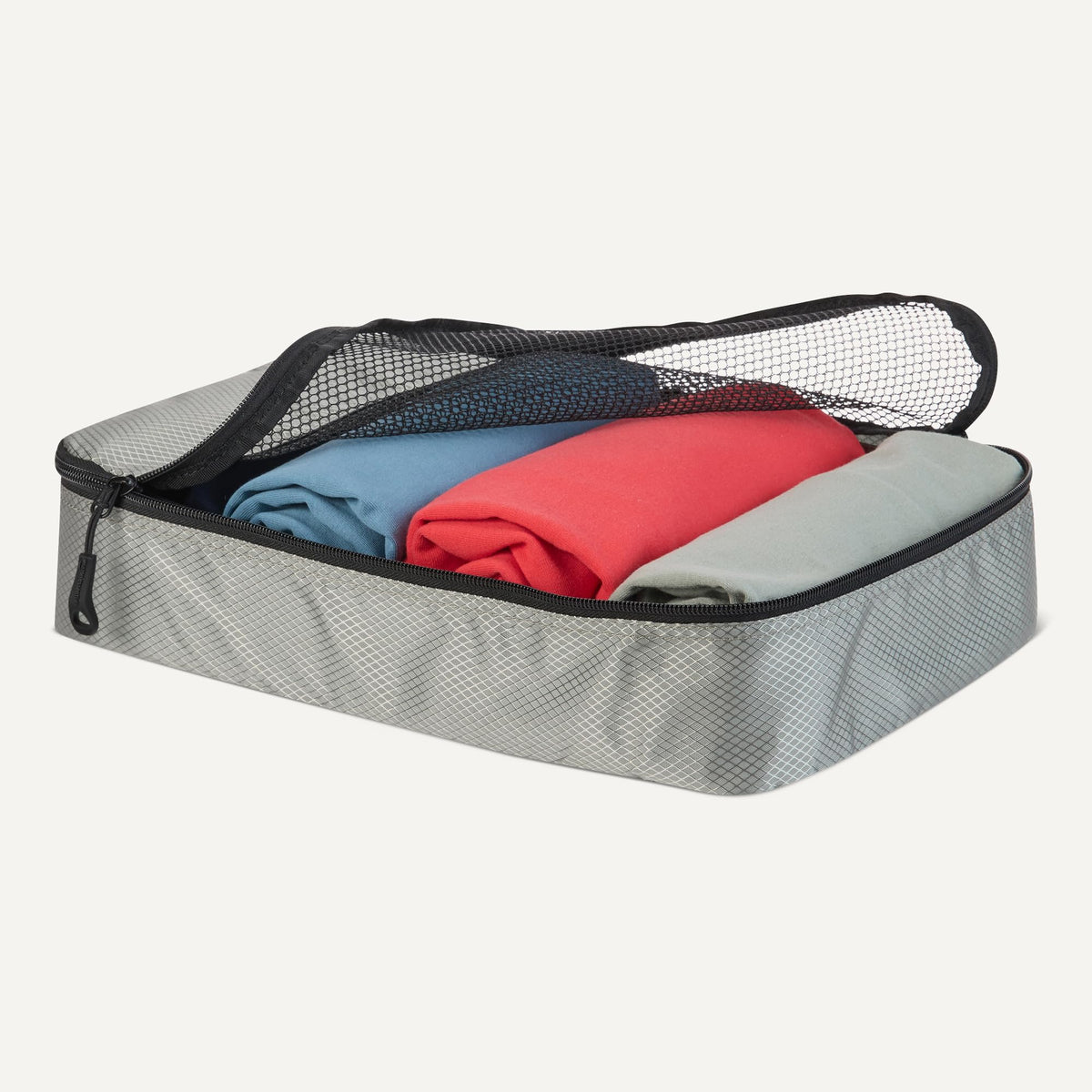 Amazon Essentials 4-Piece Packing Cubes Travel Accessories Set, Luggage Organiser with Double Zip, Mesh Top, 100% Polyester, Medium, Black (Previously Amazon Basics)