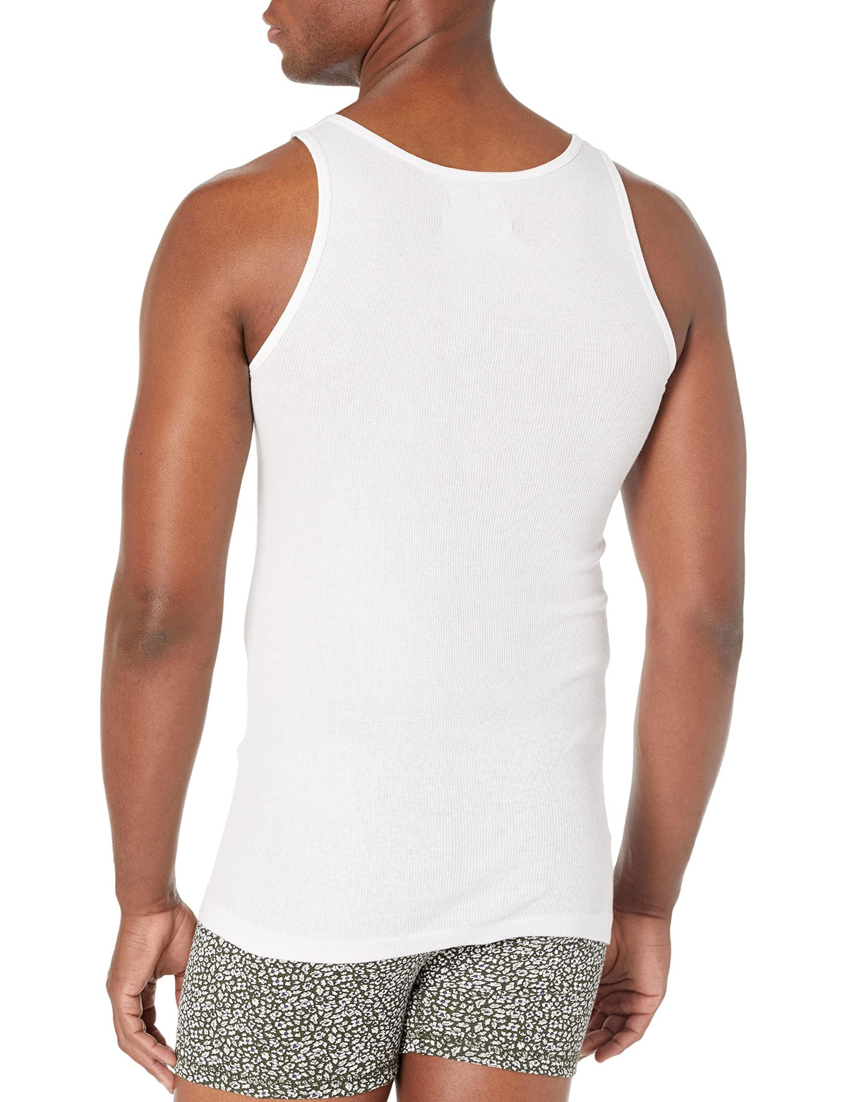Amazon Essentials Men's Lightweight Tank Undershirts, Pack of 6