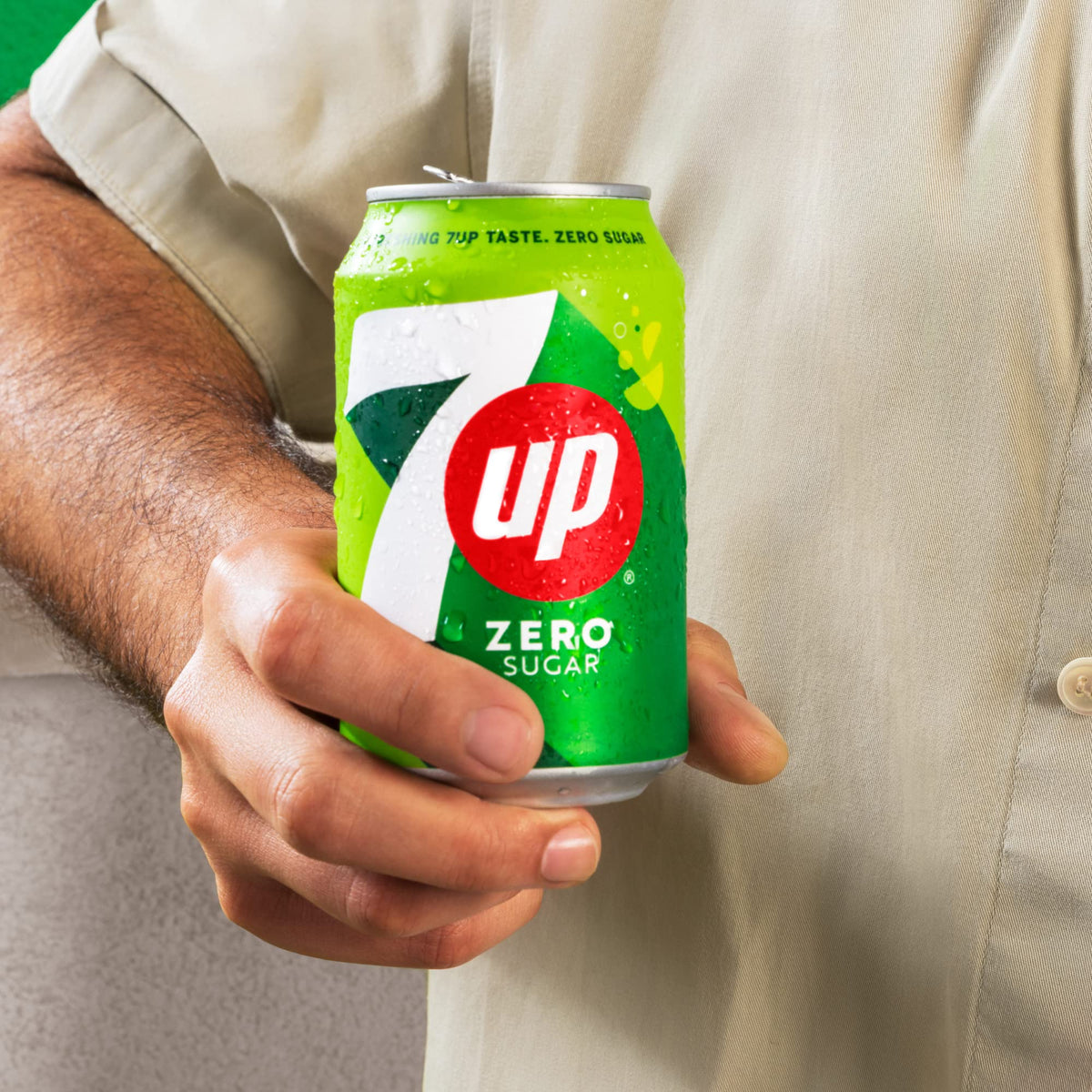 7UP Cherry Can 330 ml (Pack of 24)