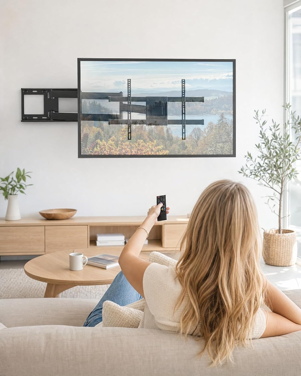 BONTEC Long Reach TV Wall Bracket, 1040 mm TV Mount for 32-75 Inch, 60 kg