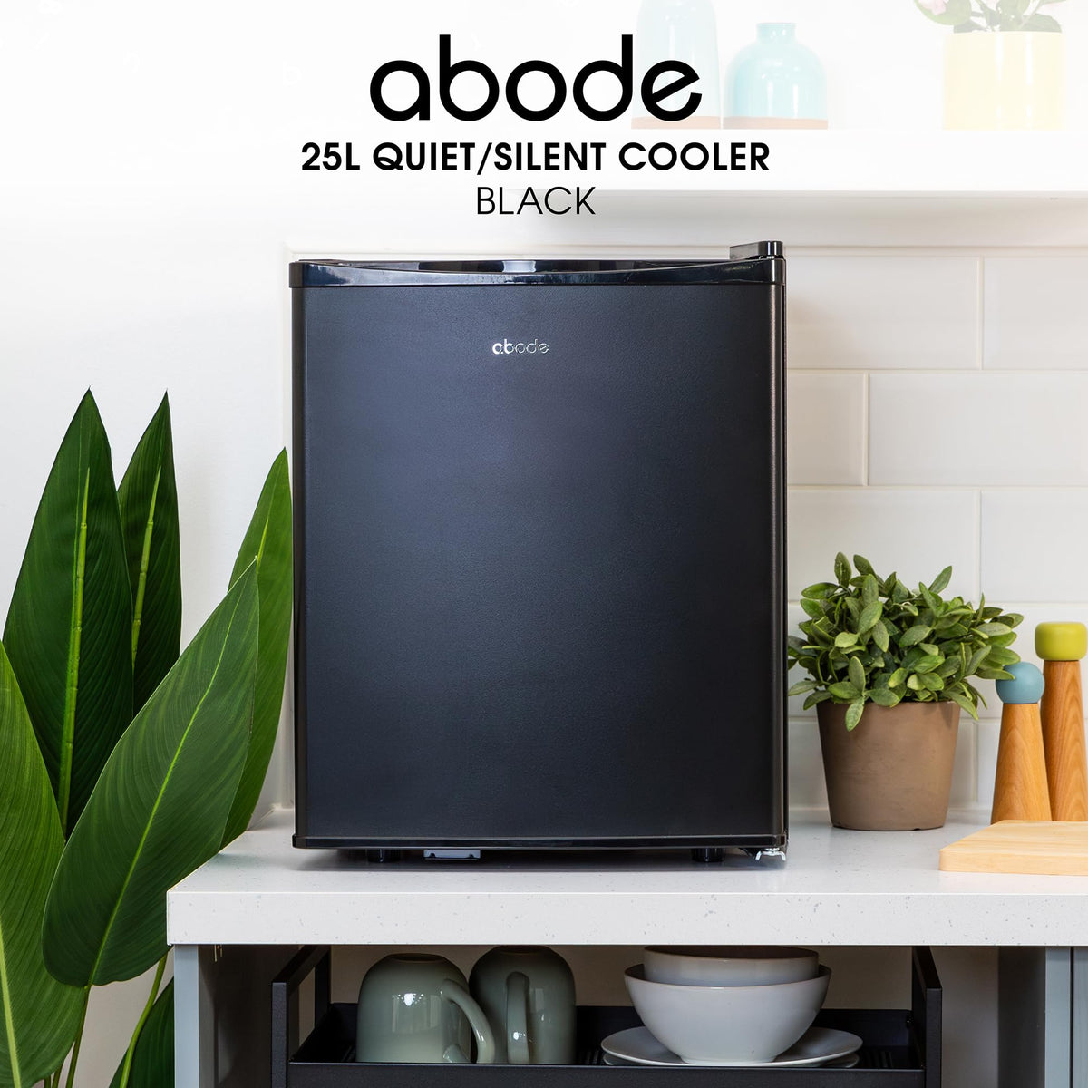 Abode Quiet Mini Cooler 25L Thermoelectric for Drinks with Adjustable Thermostat, Portable in White, Compact For Bedroom, Home, Caravan with Reversible Door A25THBC102W