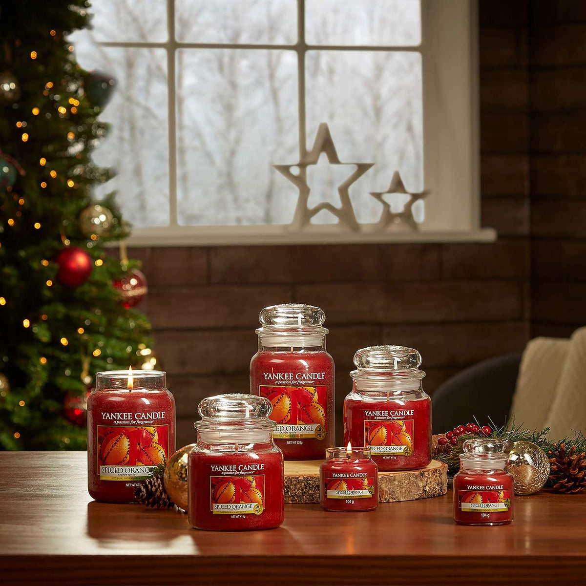 Yankee Candle Scented Candle | Christmas Magic Large Jar Candle | Long Burning Candles: up to 150 Hours | Perfect Gifts for Women