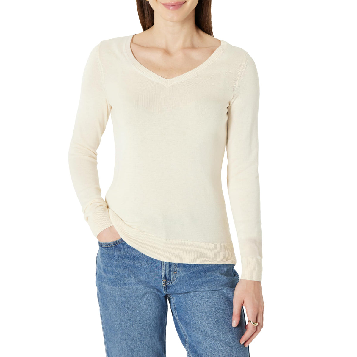 Amazon Essentials Women's Regular-Fit Lightweight Long-Sleeve V-Neck Jumper