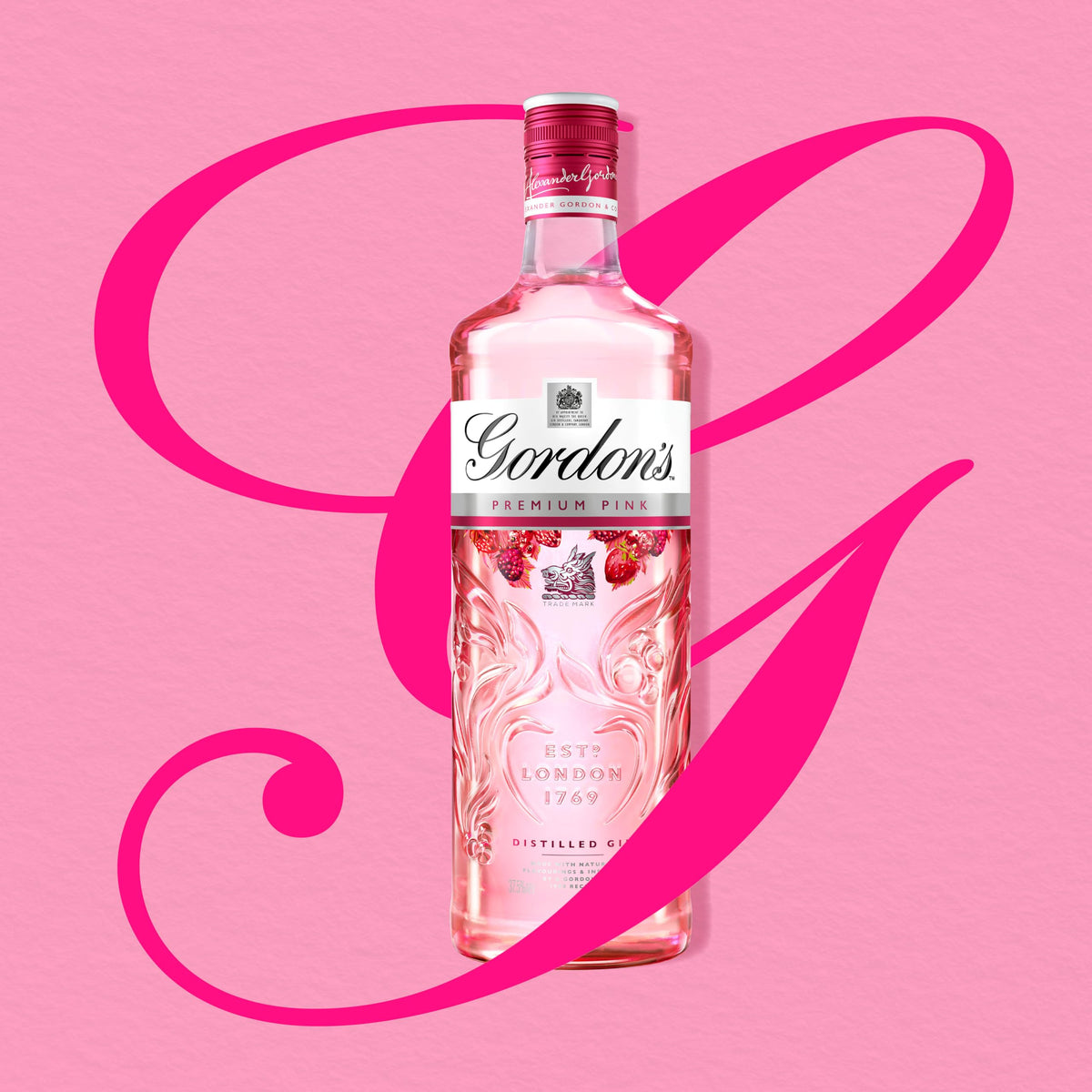 Gordon's Tropical Passionfruit Distilled Gin | 37.5% vol | 70cl | Tropical Passionfruit Flavours with Juniper Notes & Gin Botanicals | Enjoy in a Glass with Tonic