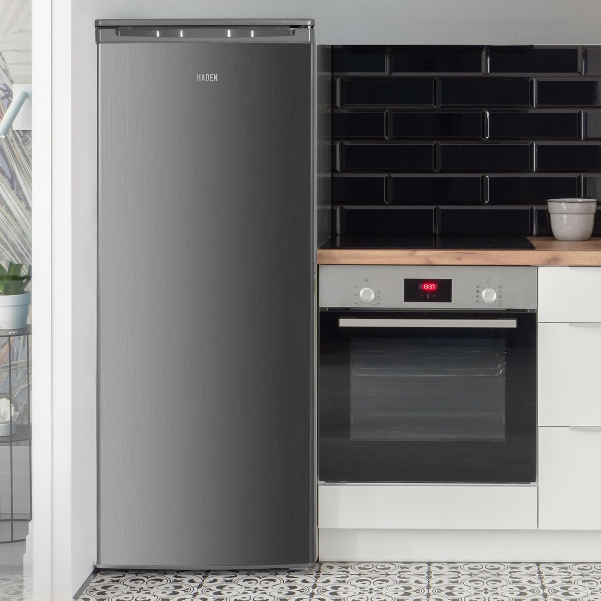 HADEN Tall Freezer 143cm 168L Manual defrost control Grey