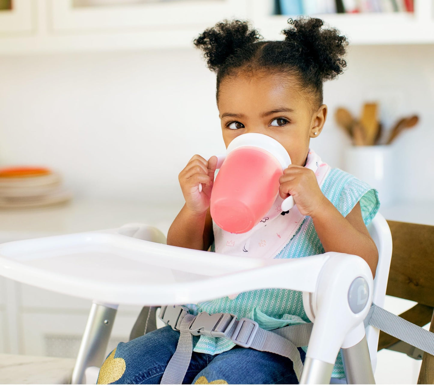 Munchkin Miracle 360 Sippy Cup | Trainer Toddler BPA Free Baby & Toddler Cups w.Handles | Non Spill | Dishwasher Safe Baby | Leakproof | 6+ Months| 7oz/207ml | 2 Pack | Blue/Green