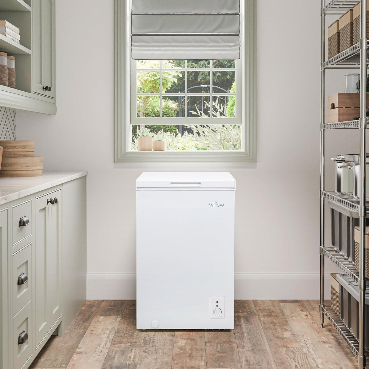 Willow W99CFW Freestanding 99L Chest Freezer with Removable Storage Basket, Suitable for Outbuildings and Garages, 4* Freezer Rating - White