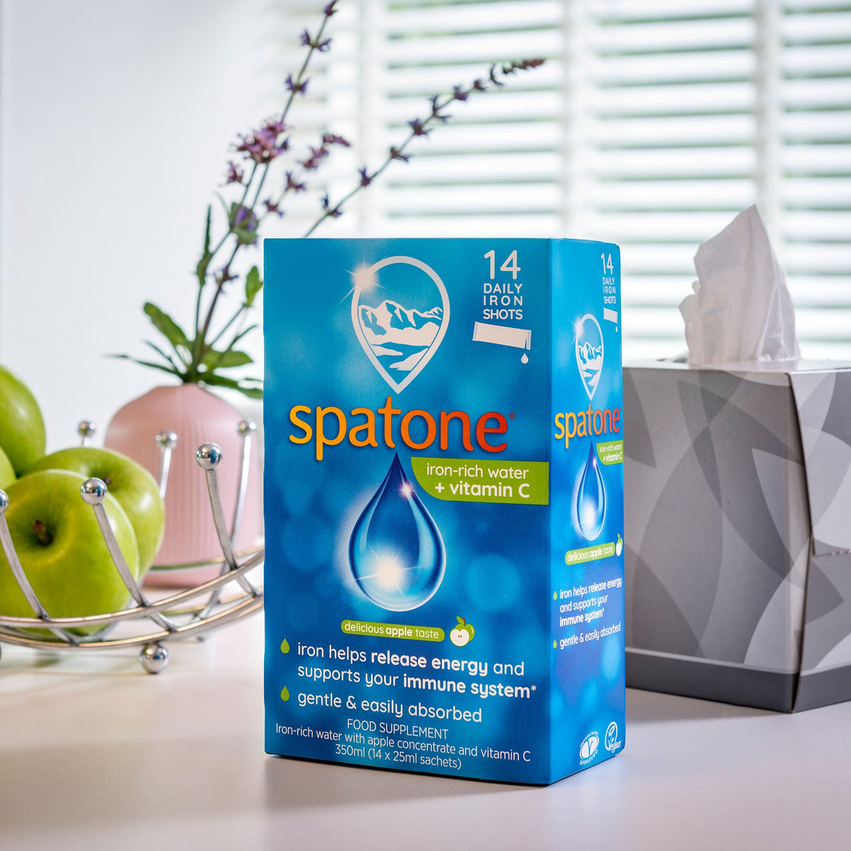 Spatone Natural Iron Supplement + Vitamin C (28 Sachets), Daily Convenient Liquid Iron Sachets, Nothing Artificial, Better Absorption than Tablets, Less Side Effects, Apple Flavour