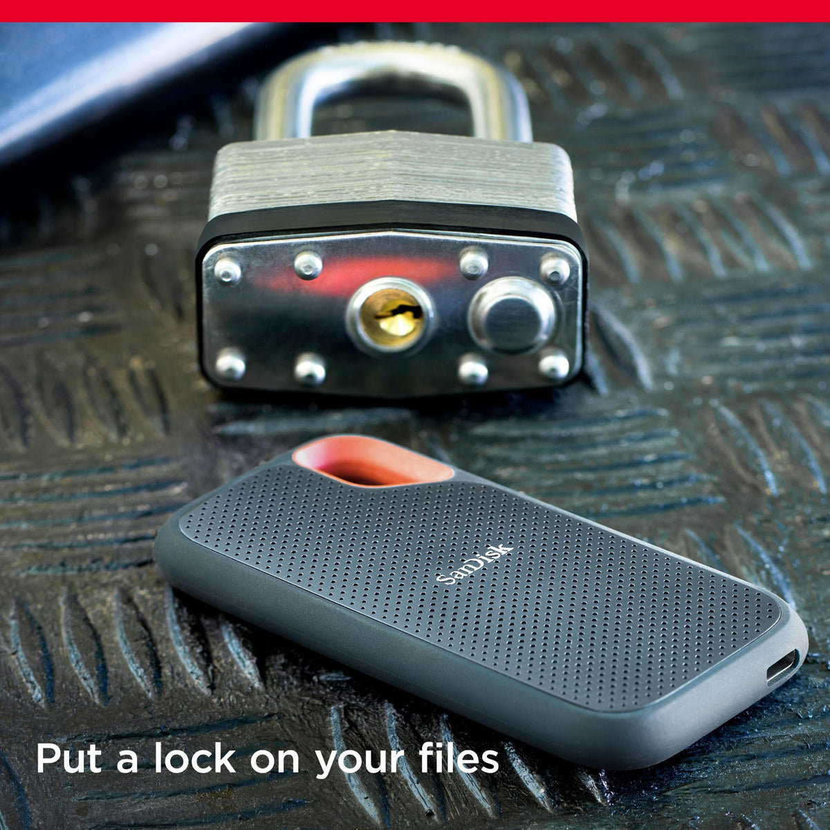 SanDisk Extreme Portable SSD 1TB - Up to 1050MB/s Read Speeds (Older Model)