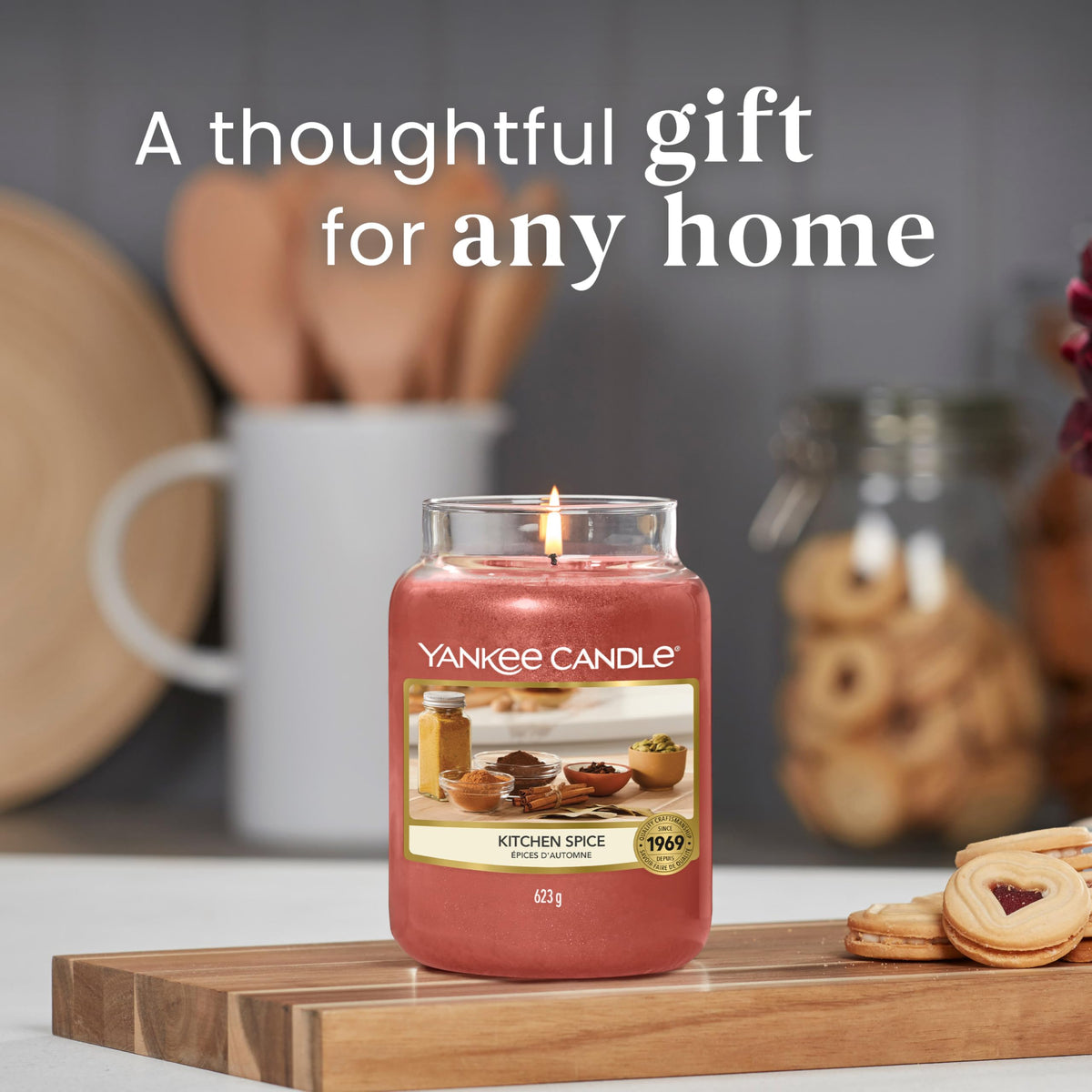 Yankee Candle Scented Candle | Christmas Magic Large Jar Candle | Long Burning Candles: up to 150 Hours | Perfect Gifts for Women