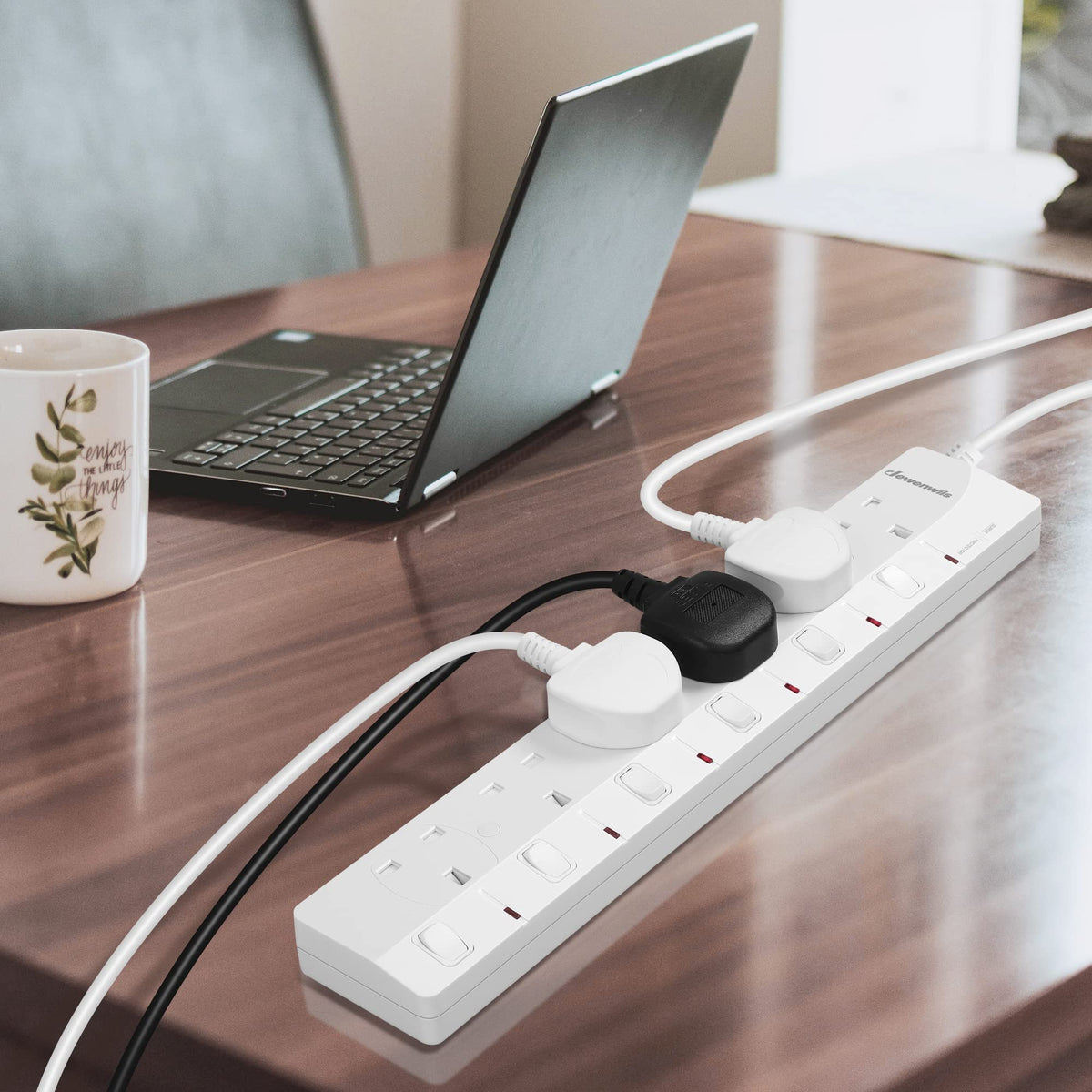 DEWENWILS 6 Way Surge Protected Extension Lead with Individual Switches
