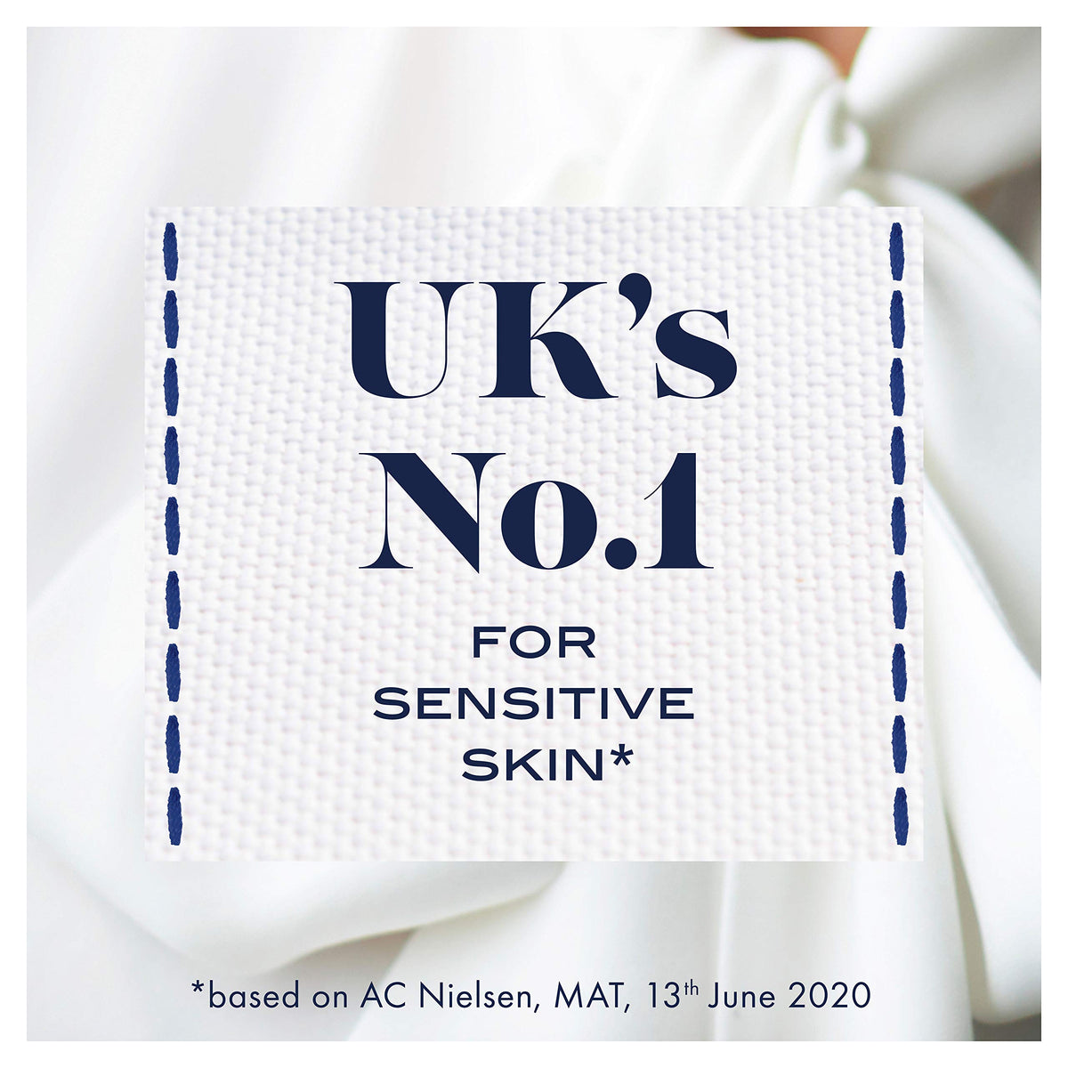 Comfort Pure Sensitive Fabric Conditioner dermatologically tested gentle next to sensitive skin 160 washes (4.8 L)