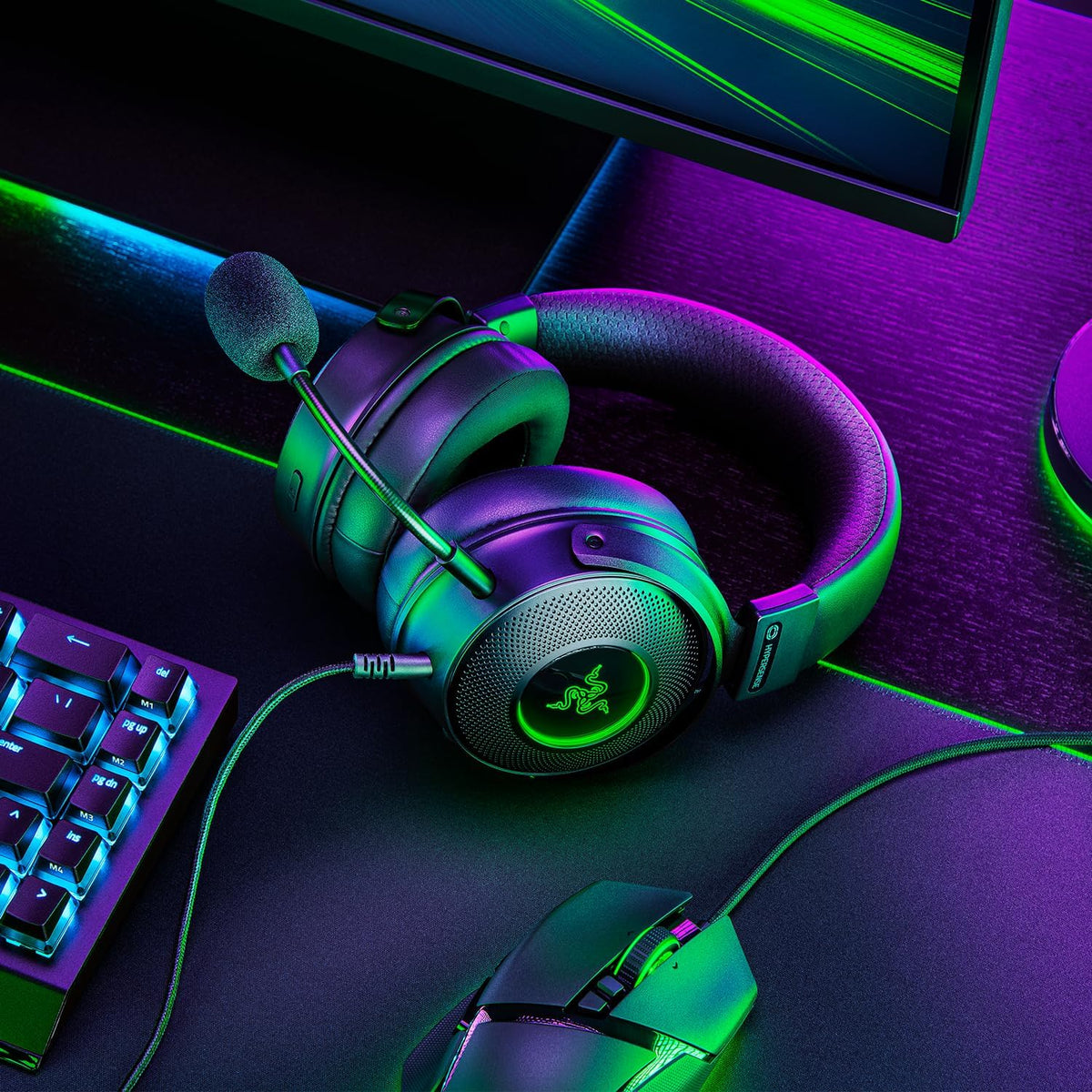 Razer Kraken V3 X USB - Wired USB Gaming Headset (ultra-lightweight at 285g, TriForce 40mm drivers, HyperClear Cardioid Microphone, 7.1 surround sound, Chroma RGB) Black